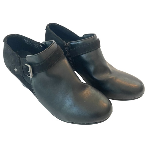 American‎ Eagle Booties Ankle Boots Wide Black Faux Leather Buckle Accents 11W - Picture 1 of 16